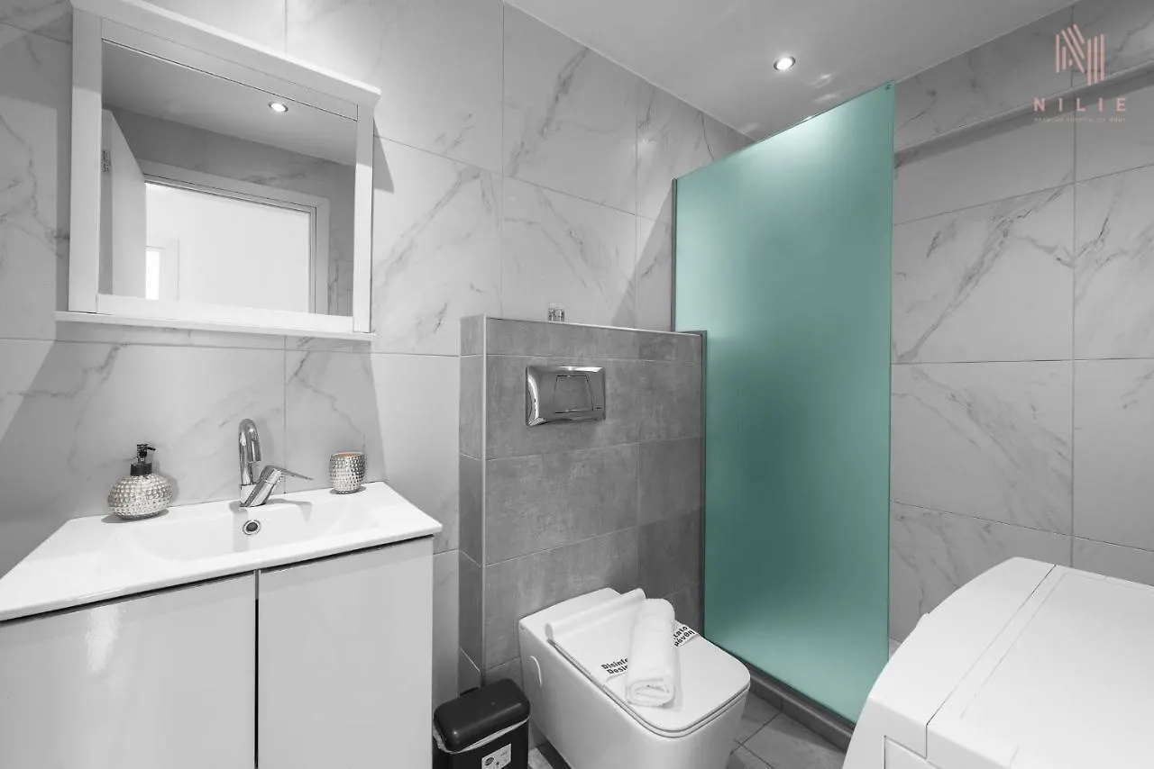 Abc1 Apartment Salonic